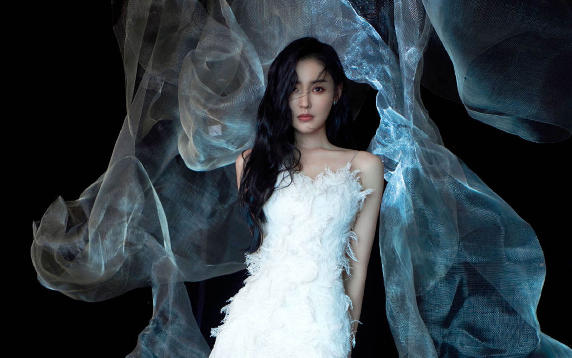 法国阿尔卑斯山地区、美国盐湖城分别获得2030年和2034年冬奥会主办权,沙特获得2034年足球世界杯主办权。