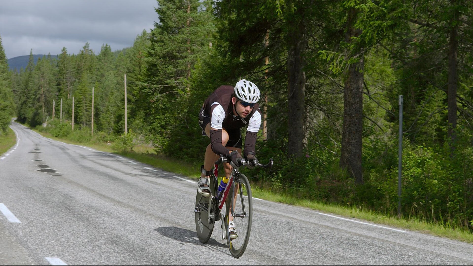 AYX官网-瑞典选手 Ztr 在国际赛事中崭露头角，瑞典组合roxette