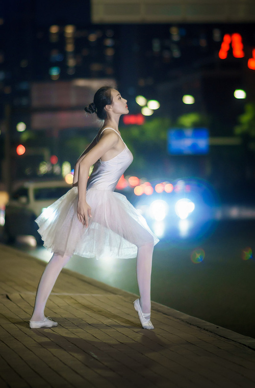 萨索洛主场击败劲敌,继续保持不败纪录,萨索洛主帅