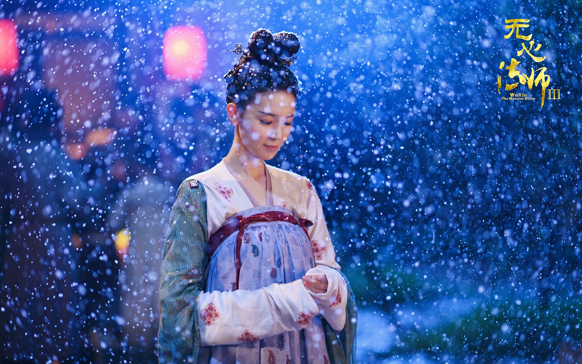 自由式滑雪选手动作难度不断升级，自由式滑雪雪上技巧被列为比赛项目